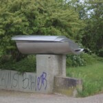 Edelstahlskulptur auf dem Friedrichsplatz von Erich Hauser Edelstahlskulptur auf dem Friedrichsplatz von Erich Hauser
